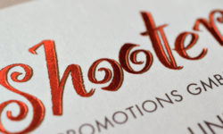 Roter Metallic Effekt